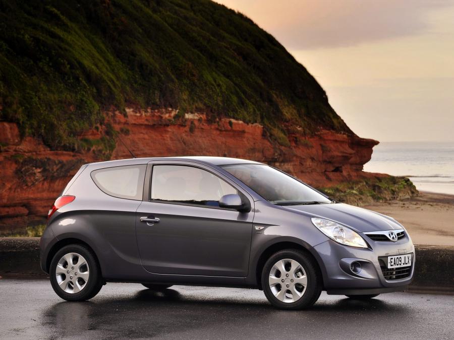  Hyundai i20 3-Door 2009 года  (UK) (фото 16 из 16)